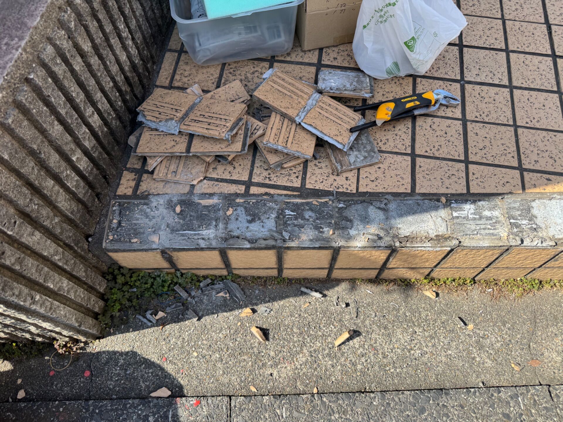サビの出たプレハブ小屋を高耐久塗料で一新／川越市・U様邸（築26年・4社相見積もりで当店を選定）