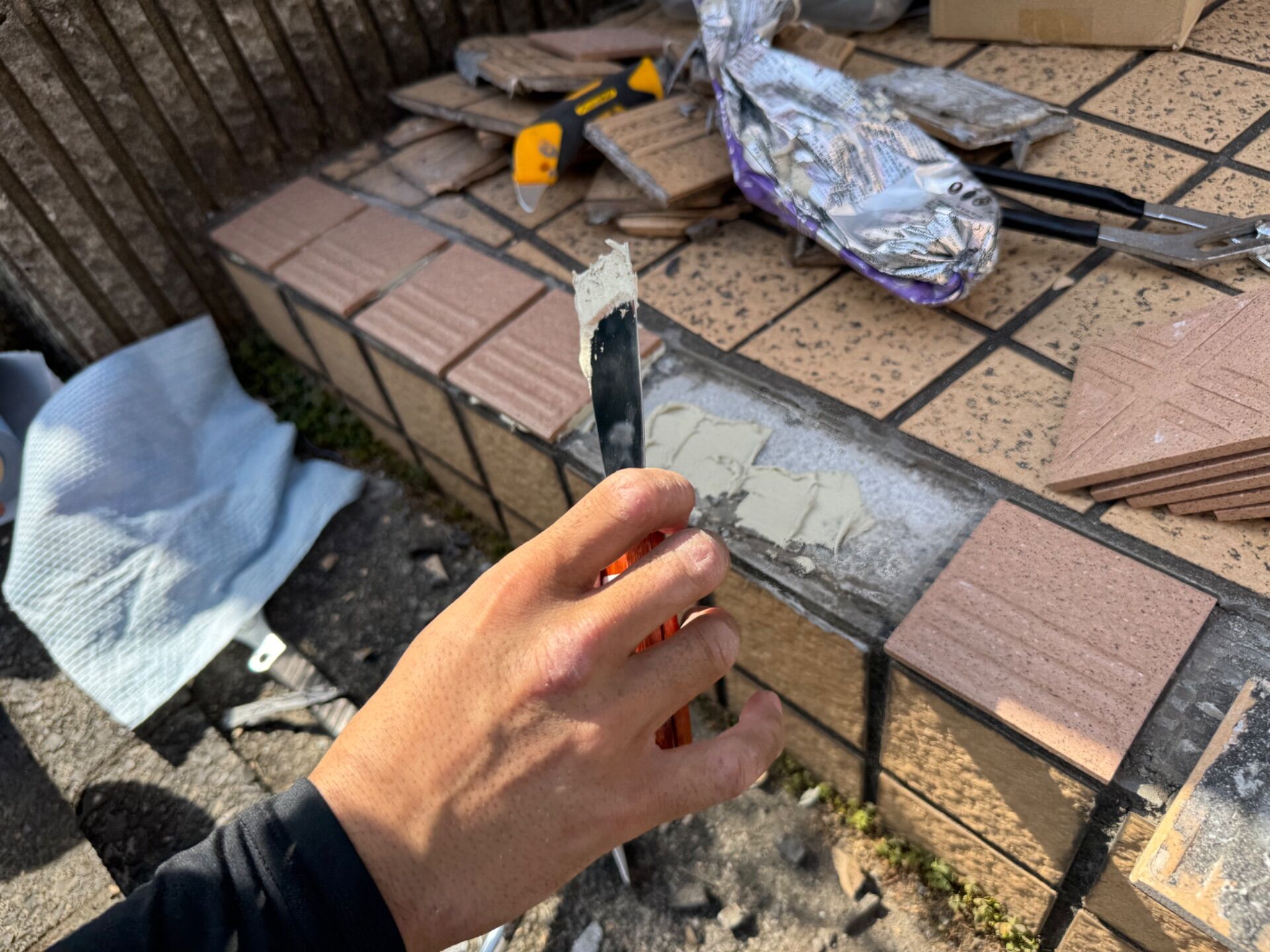 サビの出たプレハブ小屋を高耐久塗料で一新／川越市・U様邸（築26年・4社相見積もりで当店を選定）