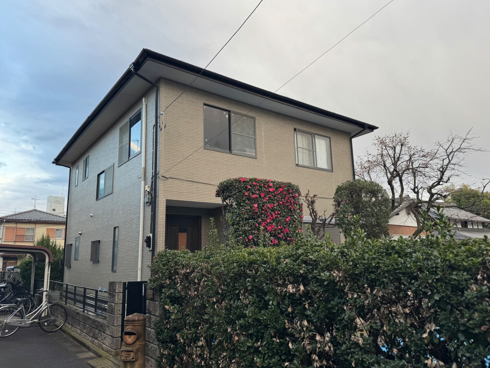 サビの出たプレハブ小屋を高耐久塗料で一新／川越市・U様邸（築26年・4社相見積もりで当店を選定）