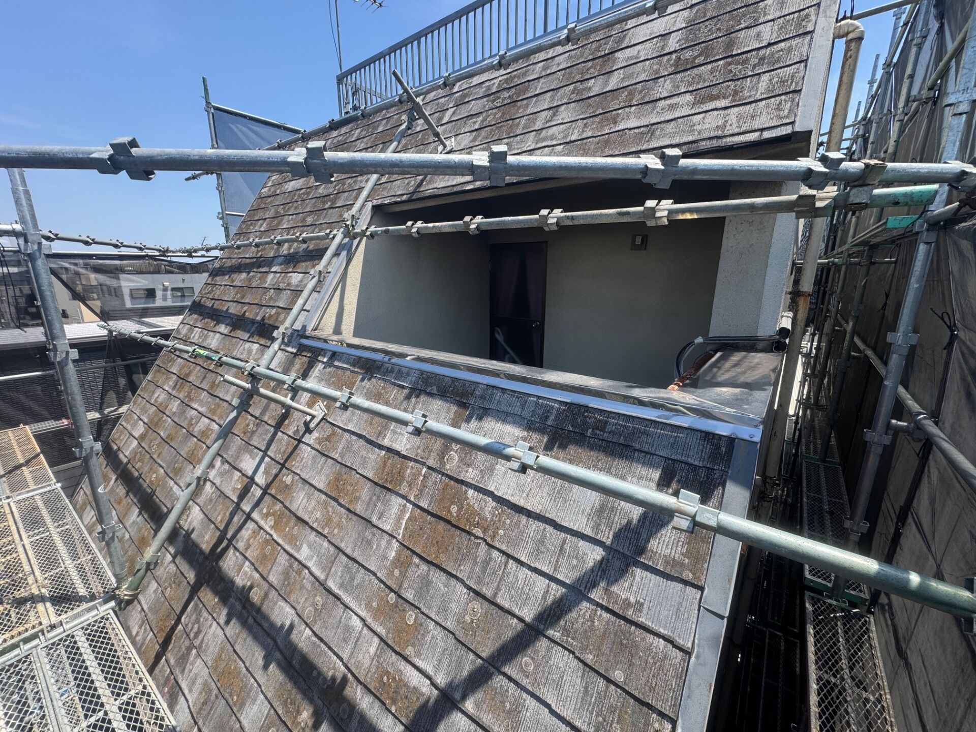 サビの出たプレハブ小屋を高耐久塗料で一新／川越市・U様邸（築26年・4社相見積もりで当店を選定）