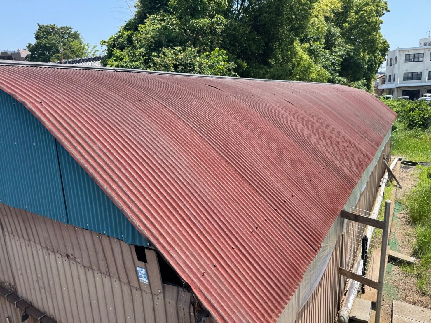 サビの出たプレハブ小屋を高耐久塗料で一新／川越市・U様邸（築26年・4社相見積もりで当店を選定）