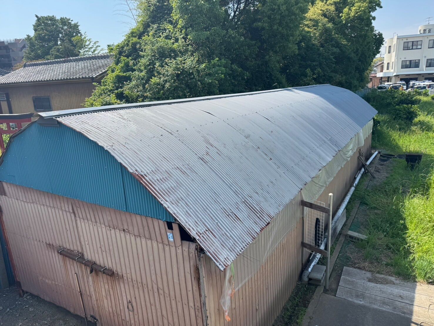 サビの出たプレハブ小屋を高耐久塗料で一新／川越市・U様邸（築26年・4社相見積もりで当店を選定）