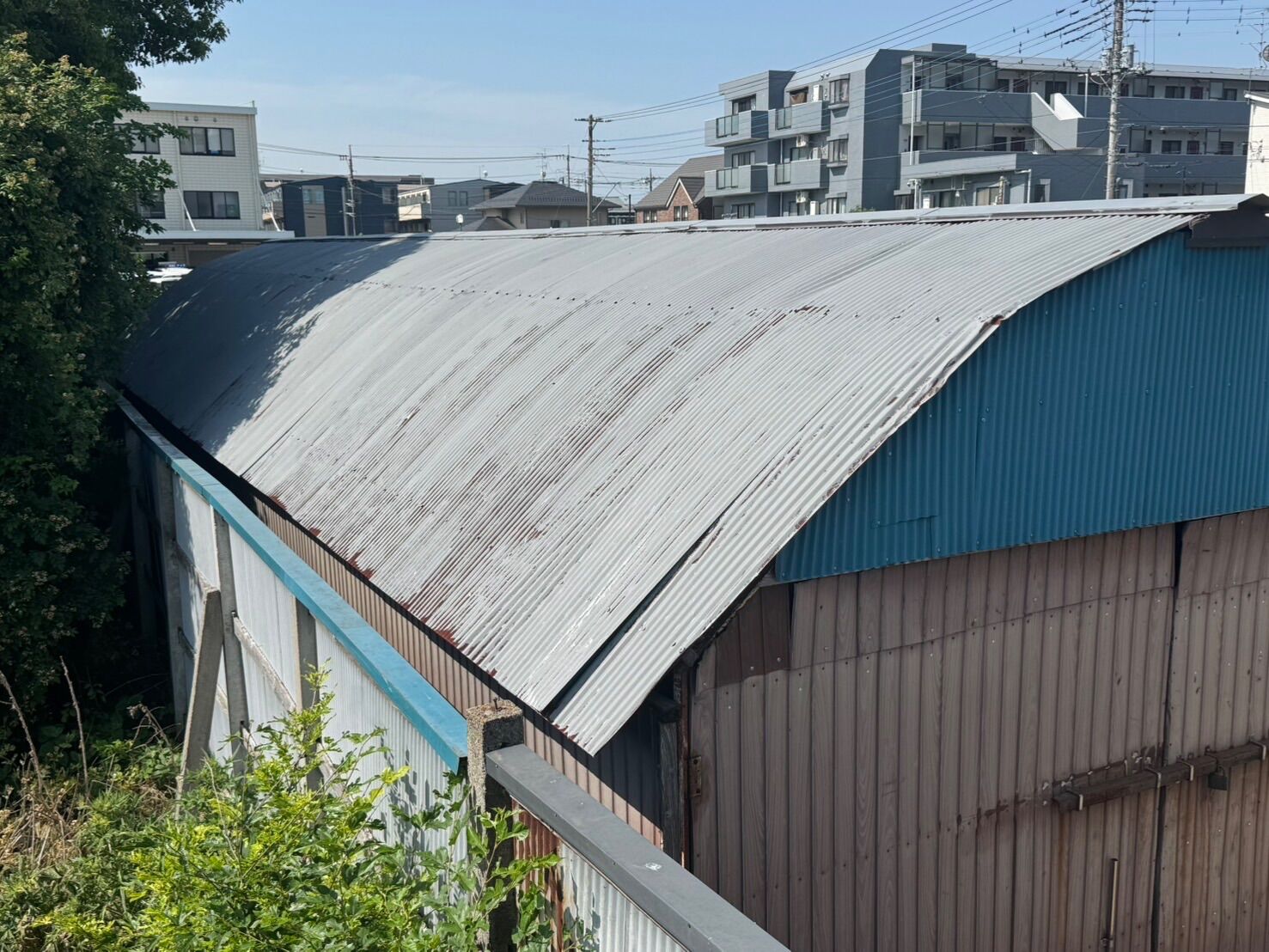 サビの出たプレハブ小屋を高耐久塗料で一新／川越市・U様邸（築26年・4社相見積もりで当店を選定）