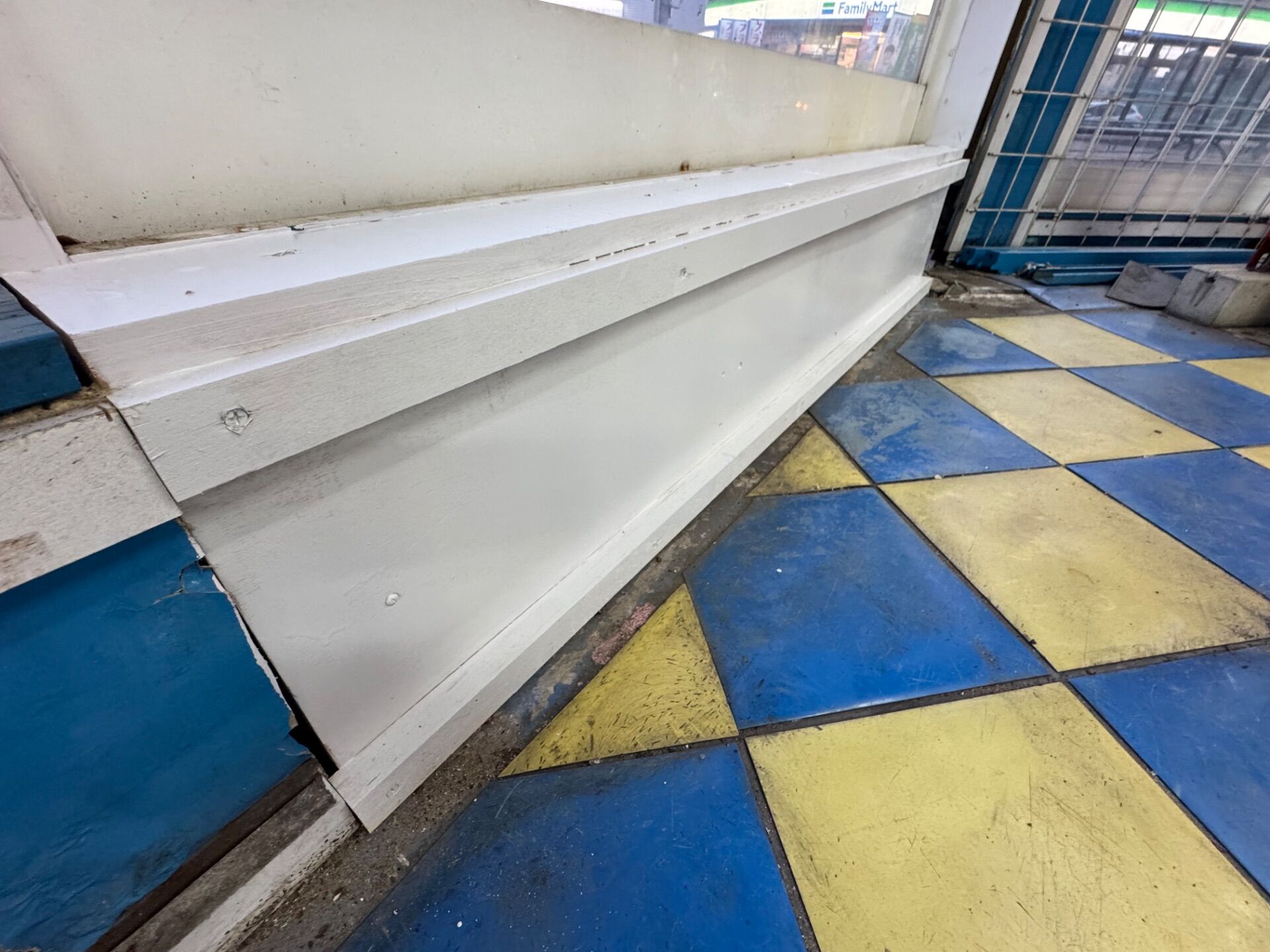 サビの出たプレハブ小屋を高耐久塗料で一新／川越市・U様邸（築26年・4社相見積もりで当店を選定）