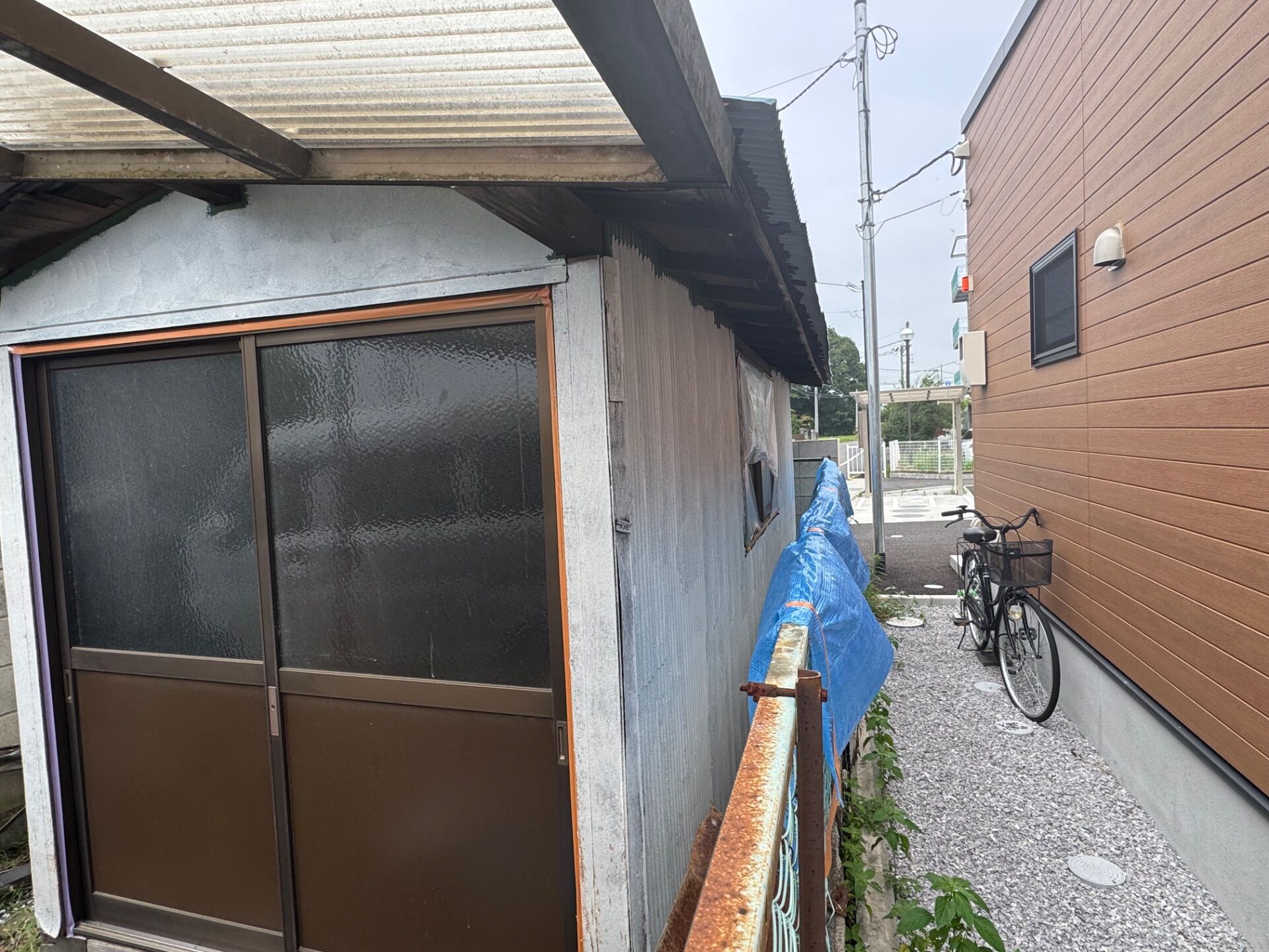 サビの出たプレハブ小屋を高耐久塗料で一新／川越市・U様邸（築26年・4社相見積もりで当店を選定）