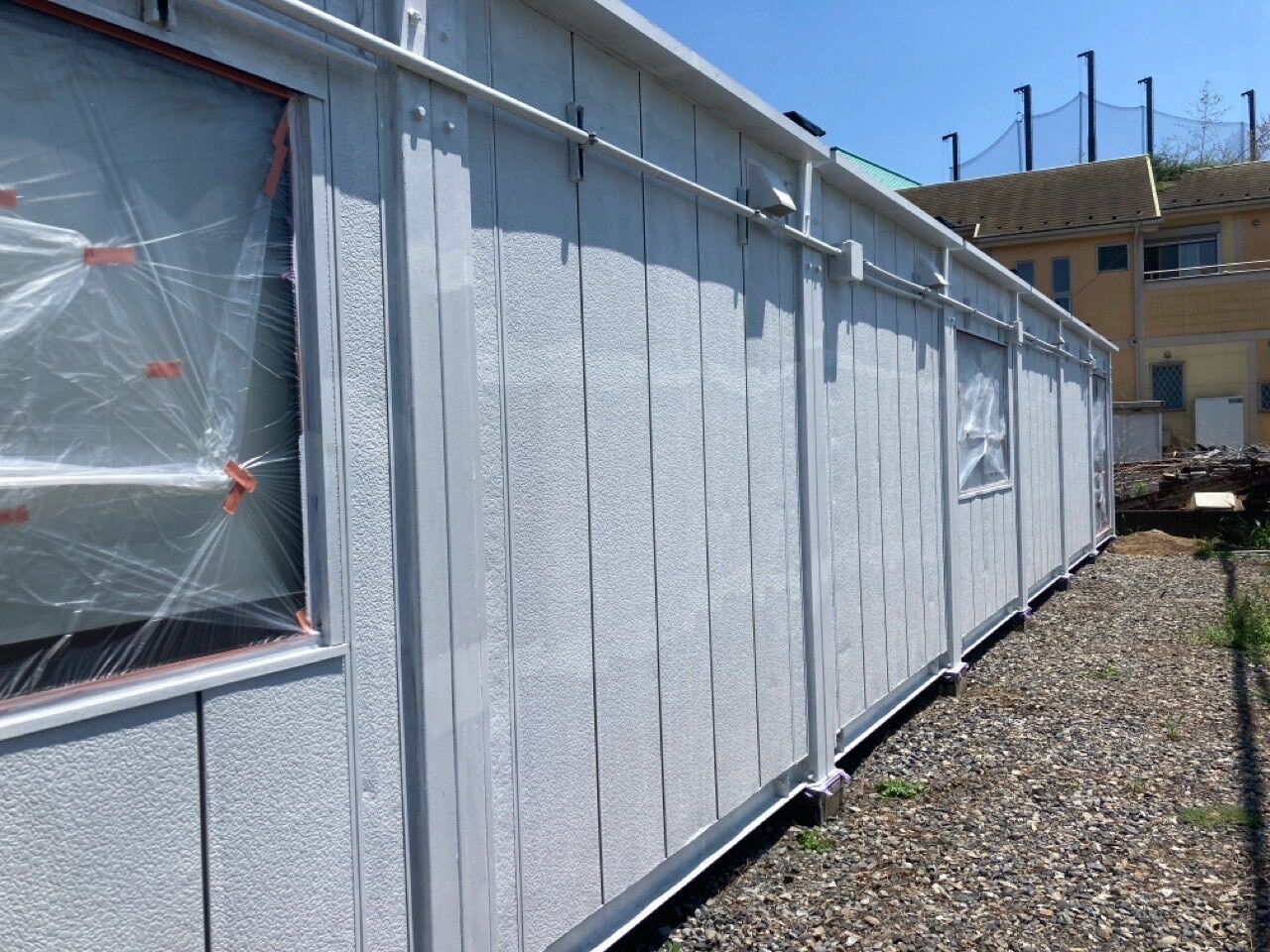 サビの出たプレハブ小屋を高耐久塗料で一新／川越市・U様邸（築26年・4社相見積もりで当店を選定）